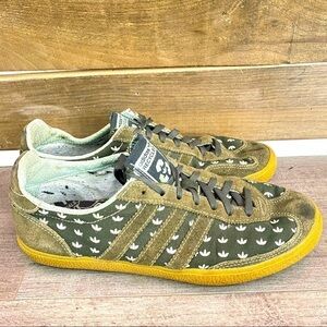 Women’s Court P.T Adidas recycle GRUN shoes size 7